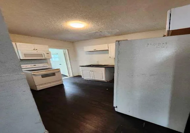 5th image of 2920 Garfield Ave, Kansas City, MO 64109 | MLS# 2628975