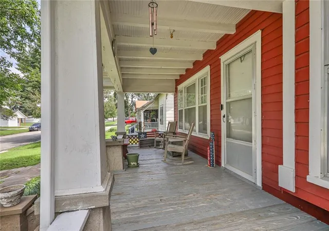 Homes for sale in Independence, KS | 416 S 6Th St, Independence, KS 67301 | MLS# 2628977