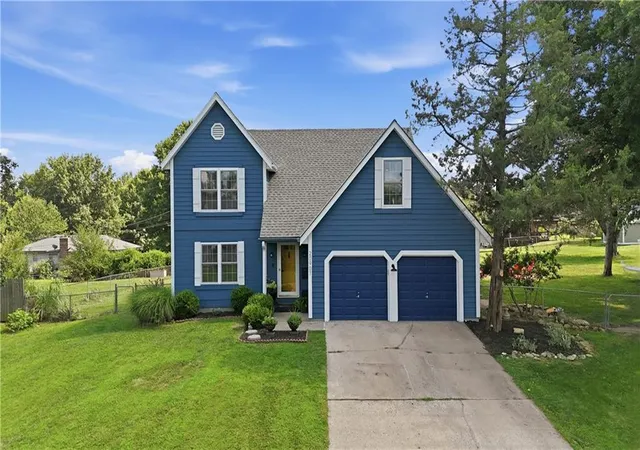 Homes for sale in Shawnee, KS | 20907 W 52nd St, Shawnee, KS 66218 | MLS# 2628980