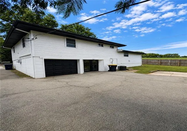 Photo 38 of Single family home for sale at 4142 N Lister Ave, Kansas City, MO 64117 | MLS# 2628982 | Listing updated on 2026-09-01