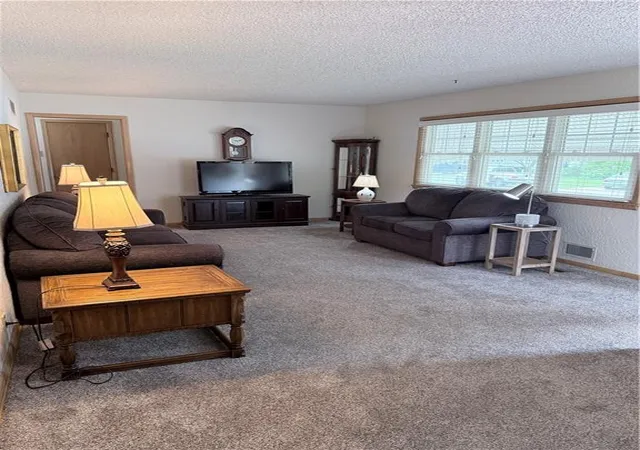 4th image of 1613 N Mccoy St, Independence, MO 64050 | MLS# 2628991