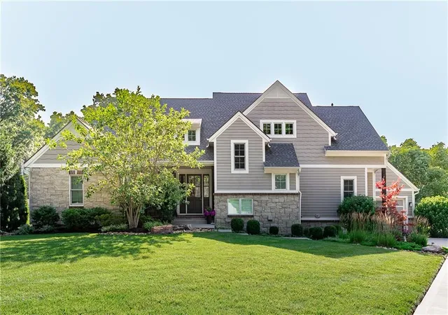 Homes for sale in Leawood, KS | 8900 Mohawk Ln, Leawood, KS 66206 | MLS# 2628993