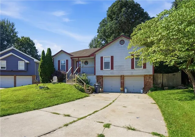 Homes for sale in Blue Springs, MO | 1108 Brook Ct, Blue Springs, MO 64015 | MLS# 2628999
