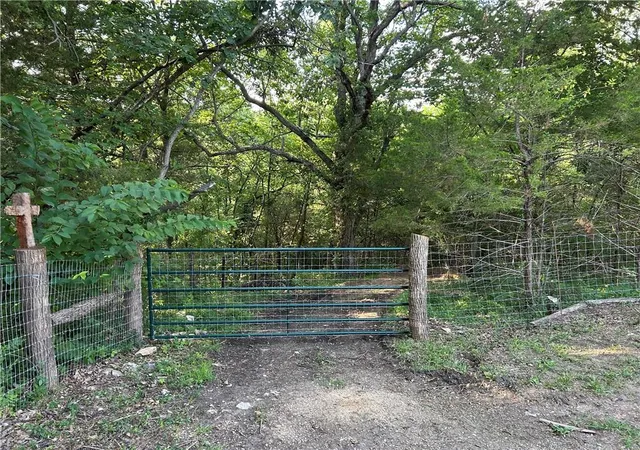 Homes for sale in Osawatomie, KS | 106 15th St, Osawatomie, KS 66064 | MLS# 2629023
