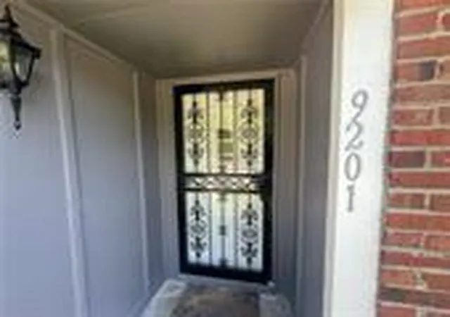 Photo 2 of Sale Pending at 9201 E 90th Terrace, Kansas City, MO 64138 | MLS# 2629026 | Listing updated on 2026-07-06