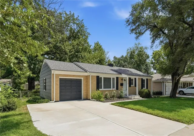 Photo 3 of Single family home for sale at 7339 Nall Ave, Prairie Village, KS 66208 | MLS# 2629059 | Listing updated on 2026-09-01
