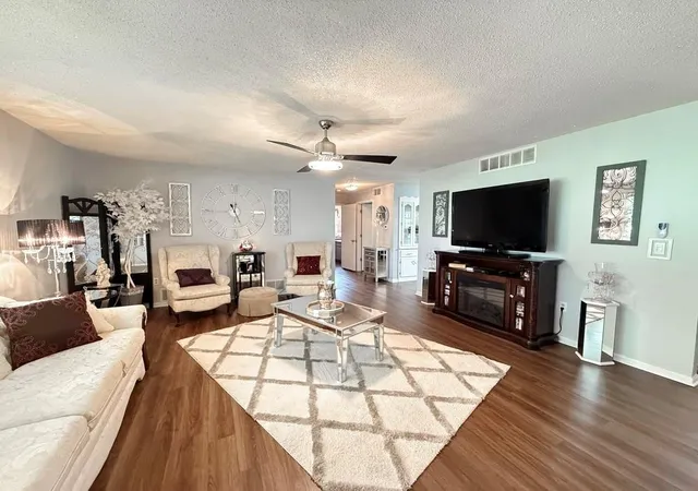 Homes for sale in Appleton City, MO | 100 N Hickory St, Appleton City, MO 64724 | MLS# 2629060