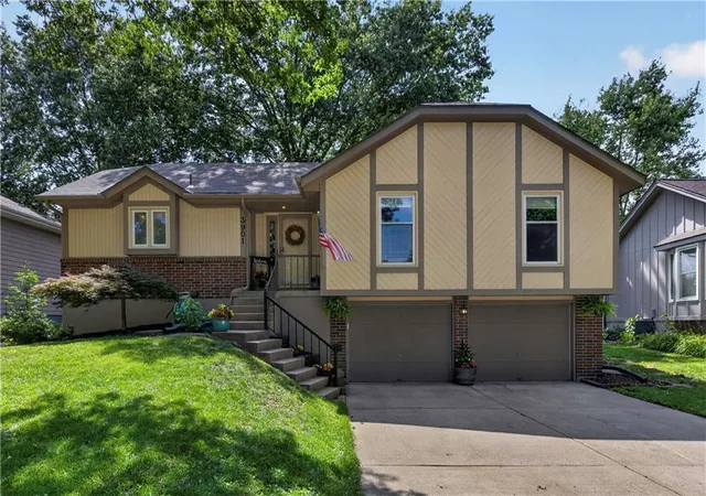 Photo 1 of Sale Pending at 3901 10th Street Ter, Blue Springs, MO 64015 | MLS# 2629082 | Listing updated on 2026-07-03
