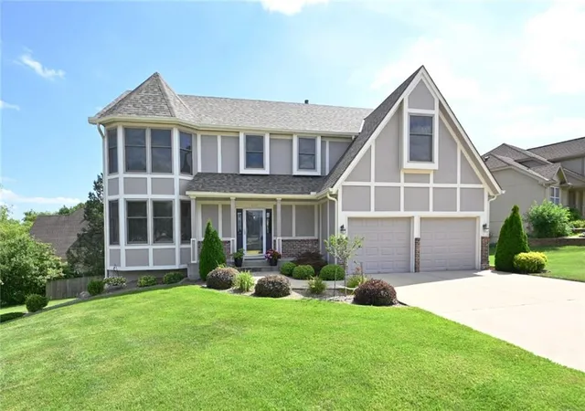 Homes for sale in Kansas City, MO | 6100 N Cypress Ave, Kansas City, MO 64119 | MLS# 2629084