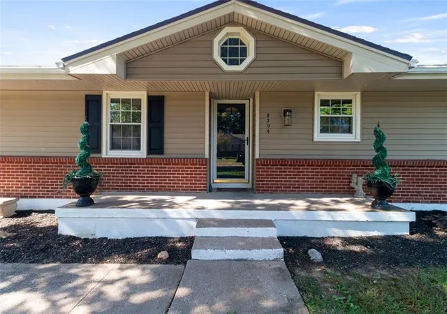 Photo 1 of Single family home for sale at 8304 Willow Way, Raytown, MO 64138 | MLS# 2629092 | Listing updated on 2026-10-13