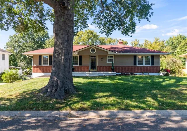 Photo 2 of Single family home for sale at 8304 Willow Way, Raytown, MO 64138 | MLS# 2629092 | Listing updated on 2026-10-13