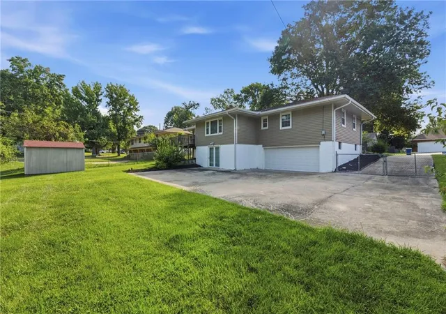 Photo 15 of Single family home for sale at 8304 Willow Way, Raytown, MO 64138 | MLS# 2629092 | Listing updated on 2026-08-27