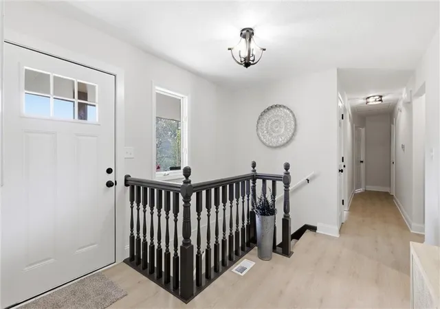 5th image of 404 Springwood Dr, Blue Springs, MO 64015 | MLS# 2629093