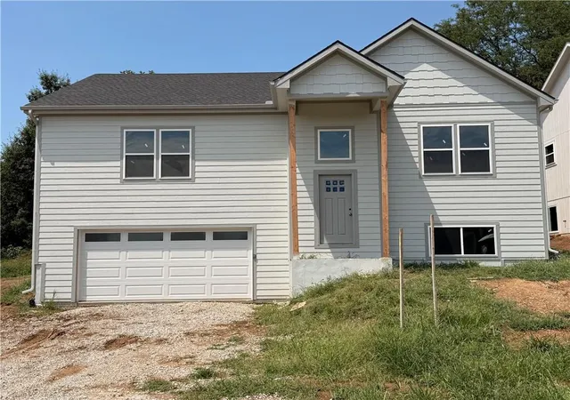 1st image of 2032 W Springs Wy, Excelsior Springs, MO 64024 | MLS# 2629095