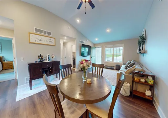 5th image of 3209 Sheffield Ln, Saint Joseph, MO 64506 | MLS# 2629097