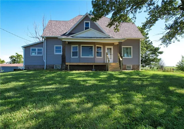 Homes for sale in Graham, MO | 21718 395th St, Graham, MO 64465 | MLS# 2629098