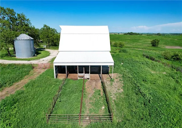 Homes for sale in Graham, MO | 21718 395Th St, Graham, MO 64465 | MLS# 2629098
