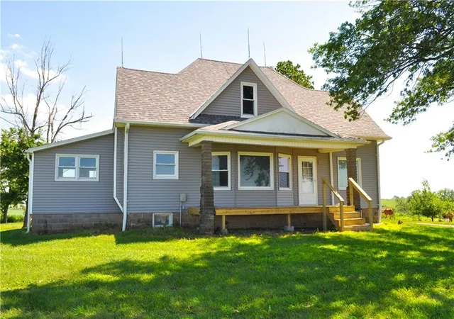 Homes for sale in Graham, MO | 21718 395th St, Graham, MO 64465 | MLS# 2629098