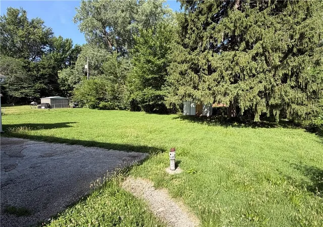 3rd image of 5332 Northern Ave, Raytown, MO 64133 | MLS# 2629099
