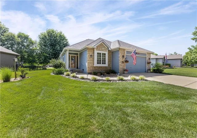 1st image of 29412 Rockwood Ave, Paola, KS 66071 | MLS# 2629110