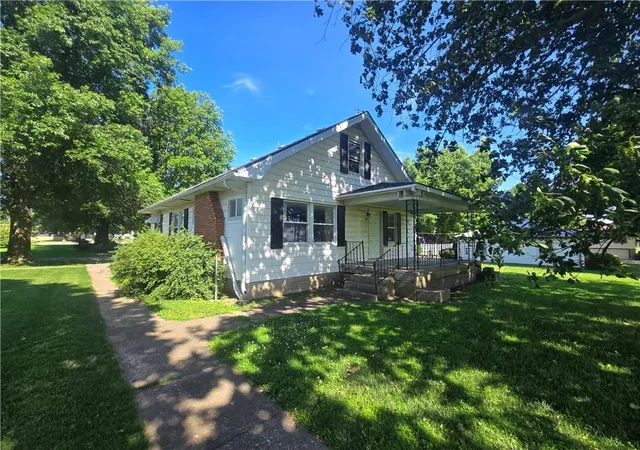 Homes for sale in Alma, MO | 310 N County Rd, Alma, MO 64001 | MLS# 2629138