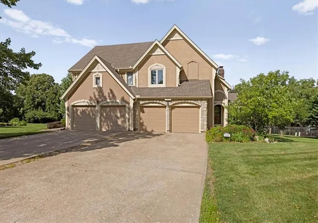 1st image of 11907 Westgate St, Overland Park, KS 66213 | MLS# 2629153