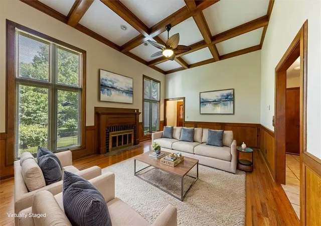 Photo 3 of Townhouse for sale at 11907 Westgate St, Overland Park, KS 66213 | MLS# 2629153 | Listing updated on 2026-09-23