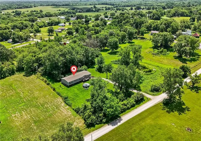 2nd image of 16095 Venus Rd, Lawson, MO 64062 | MLS# 2629155