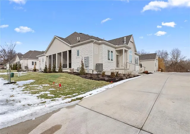 33rd image of 7221 Allman Dr, Shawnee, KS 66217 | MLS# 2629159
