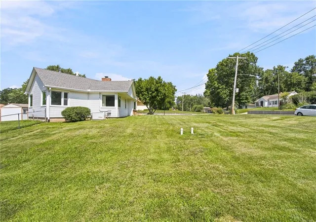 Homes for sale in Leavenworth, KS | 1830 Shawnee St, Leavenworth, KS 66048 | MLS# 2629161