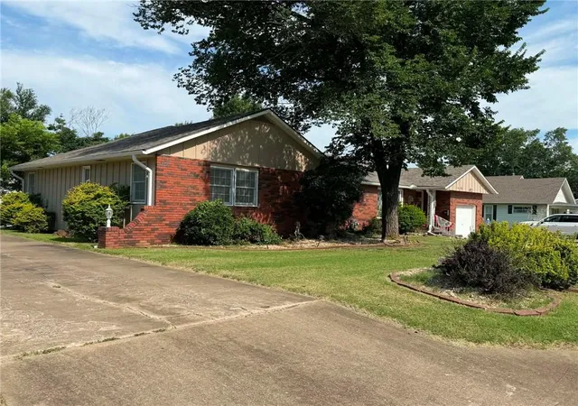 Homes for sale in Fort Scott, KS | 1508 S Margrave St, Fort Scott, KS 66701 | MLS# 2629162