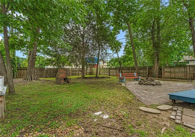 Homes for sale in Lawrence, KS | 1820 Vermont St, Lawrence, KS 66044 | MLS# 2629176