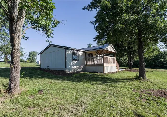 1st image of 14176 Nw County Road 15002 Road, Drexel, MO 64742 | MLS# 2629185