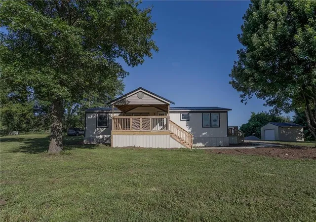 Photo 3 of Sale Pending at 14176 NW County Rd 15002, Drexel, MO 64742 | MLS# 2629185 | Listing updated on 2026-10-01