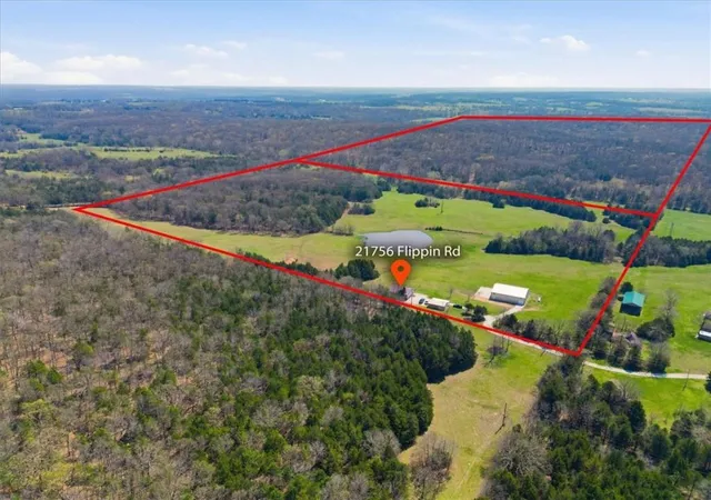 Homes for sale in Warsaw, MO | 21756 Flippin Rd, Warsaw, MO 65355 | MLS# 2629191