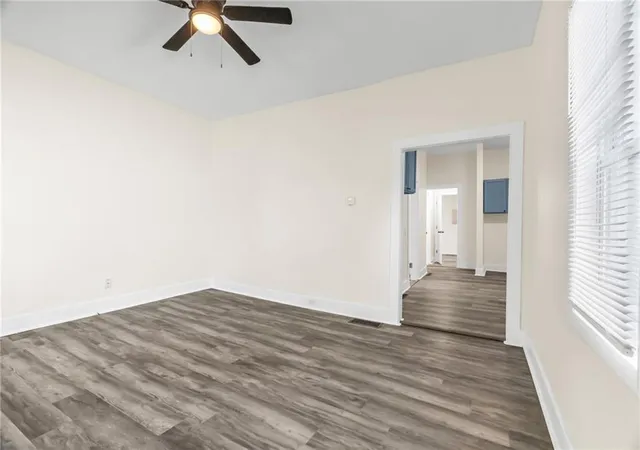 1st image of 210 Osage St, Leavenworth, KS 66048 | MLS# 2629197