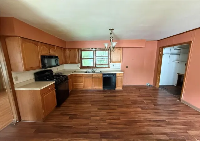 Homes for sale in Excelsior Springs, MO | 107 Berton Rd, Excelsior Springs, MO 64024 | MLS# 2629210