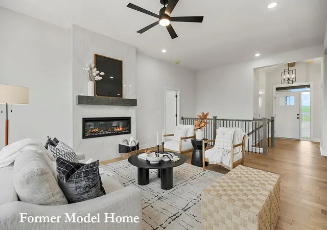 3rd image of 8000 Se Hoot Owl St, Blue Springs, MO 64014 | MLS# 2629218