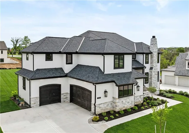 1st image of 11705 W 170th St, Overland Park, KS 66221 | MLS# 2629224