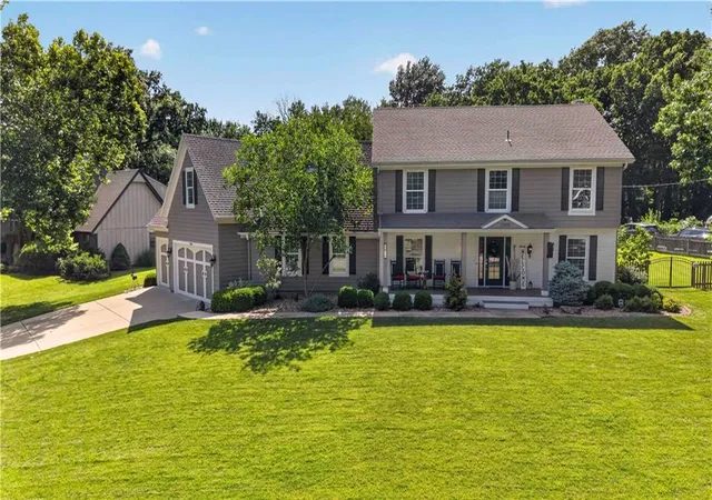 1st image of 12816 Sagamore Rd, Leawood, KS 66209 | MLS# 2629229
