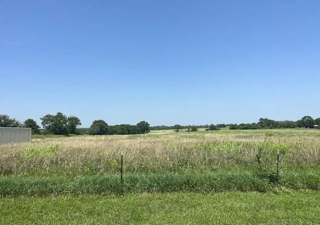 1st image of 33066 Lookout Rd, Paola, KS 66071 | MLS# 2629232