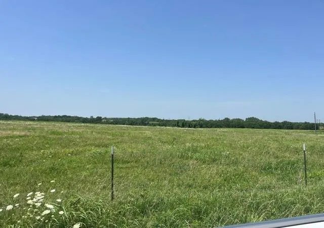 2nd image of 33066 Lookout Rd, Paola, KS 66071 | MLS# 2629232