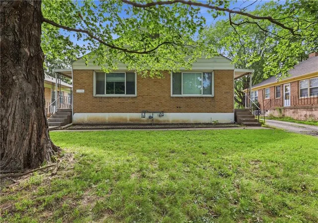 Homes for sale in Independence, MO | 1532 S Ash Ave, Independence, MO 64052 | MLS# 2629237