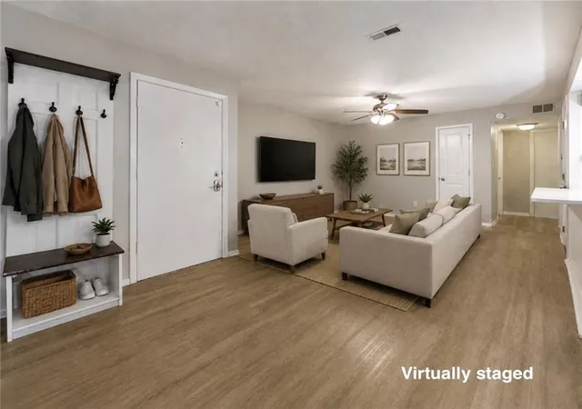 Photo 2 of Condo for sale at 809 W 40th Street #19, Kansas City, MO 64111 | MLS# 2629241 | Listing updated on 2026-08-31