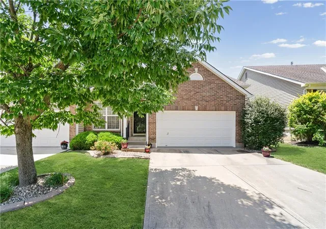 2nd image of 1147 Sw Arborfair Dr, Lee's Summit, MO 66082 | MLS# 2629242