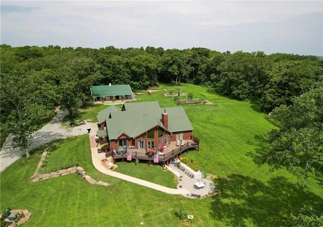1st image of 2163 E 500 Rd, Lecompton, KS 66050 | MLS# 2629243