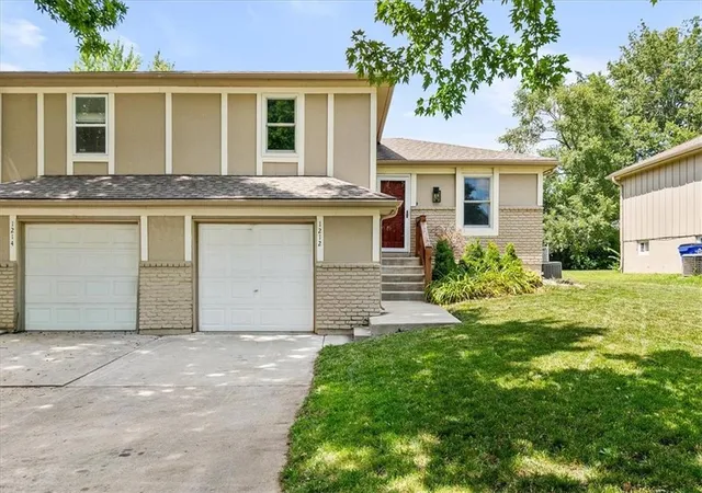 Homes for sale in Olathe, KS | 1212 W Sheridan St, Olathe, KS 66061 | MLS# 2629248