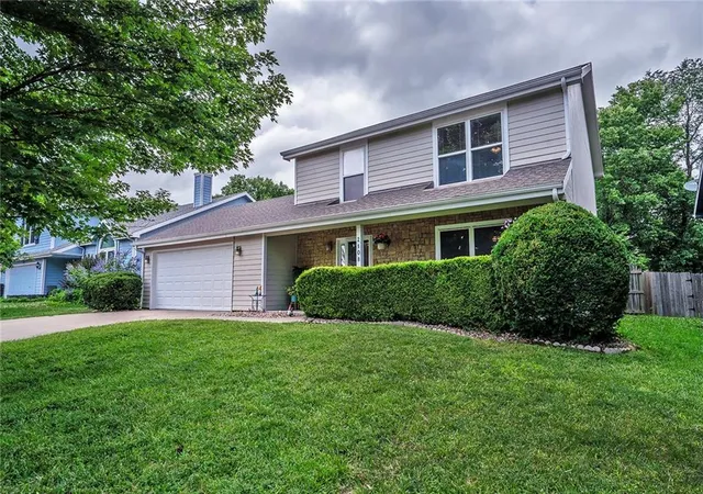 Homes for sale in Lawrence, KS | 2108 E 26Th St, Lawrence, KS 66046 | MLS# 2629249