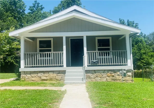 Photo 1 of Sale Pending at 3208 Rowland Ave, Kansas City, KS 66104 | MLS# 2629252 | Listing updated on 2026-09-04