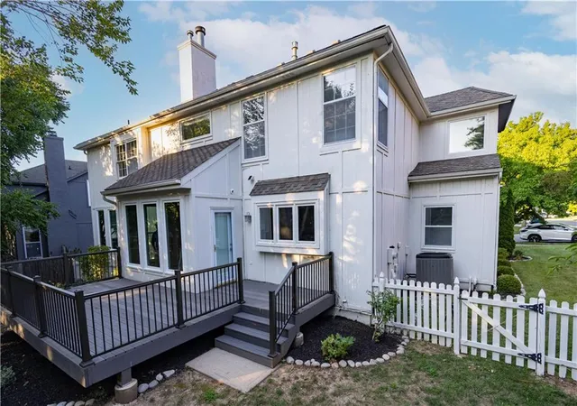 Photo 2 of Sale Pending at 13164 Birch St, Overland Park, KS 66209 | MLS# 2629255 | Listing updated on 2026-09-01